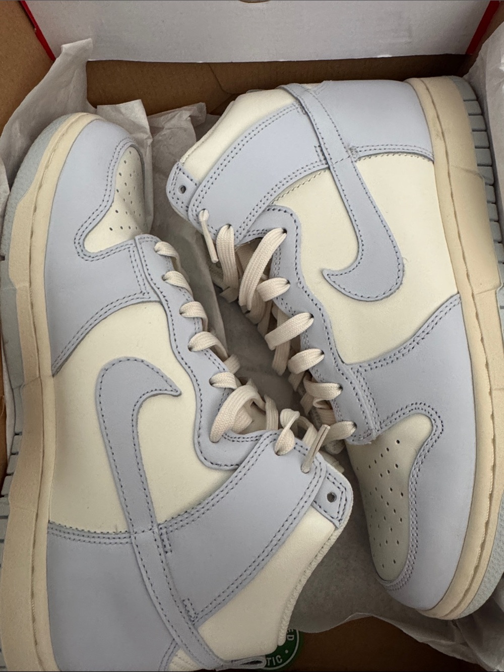 Nike dunk High-Top women’s Sneakers in Light Blue and Cream size 9